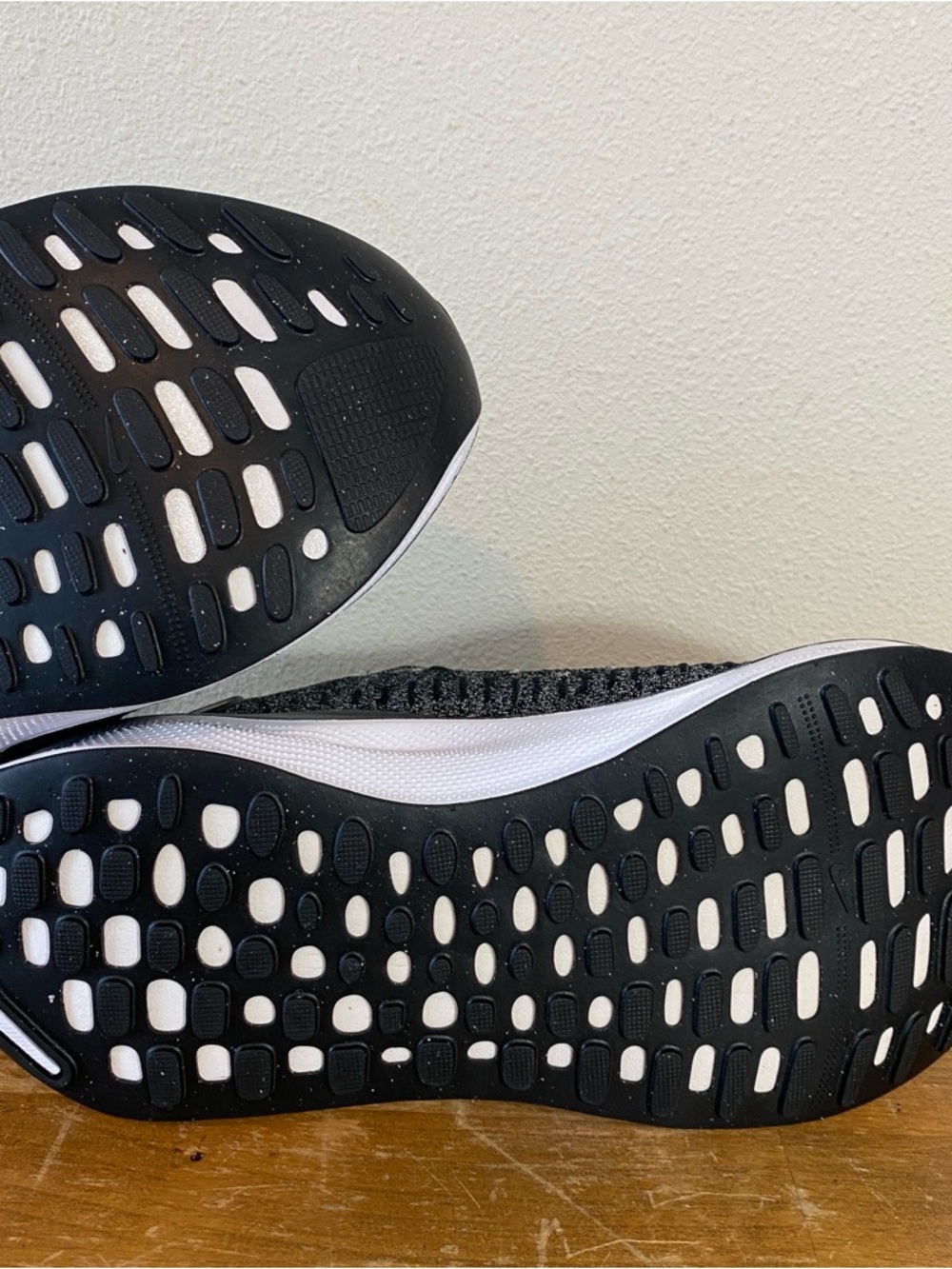Nike ReactX Infinity Run 4 Running Shoes Black White Oreo - Women’s Size 10 - Picture 13 of 13